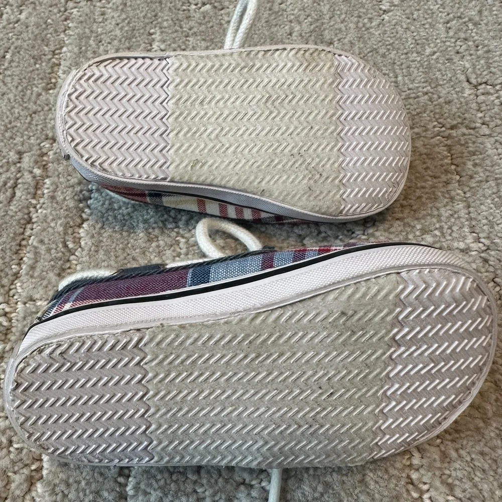 Tiny Bahamas Sperry boat shoes